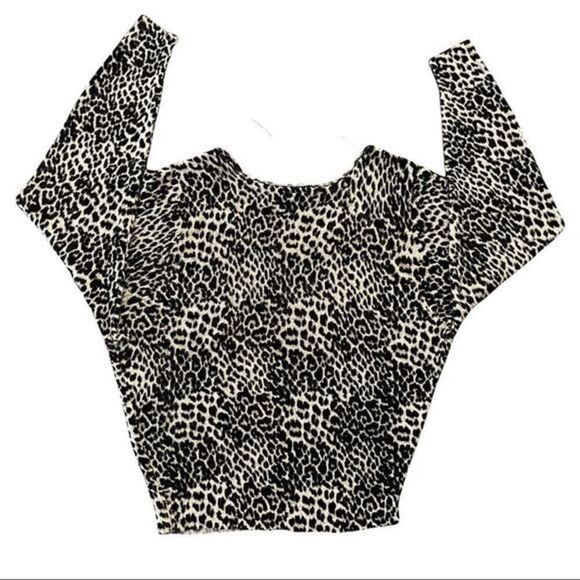 By Together Collection Leopard Print V‎ neck Size Small - Picture 4 of 7